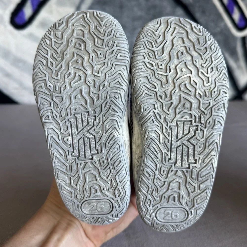 Nike product pair